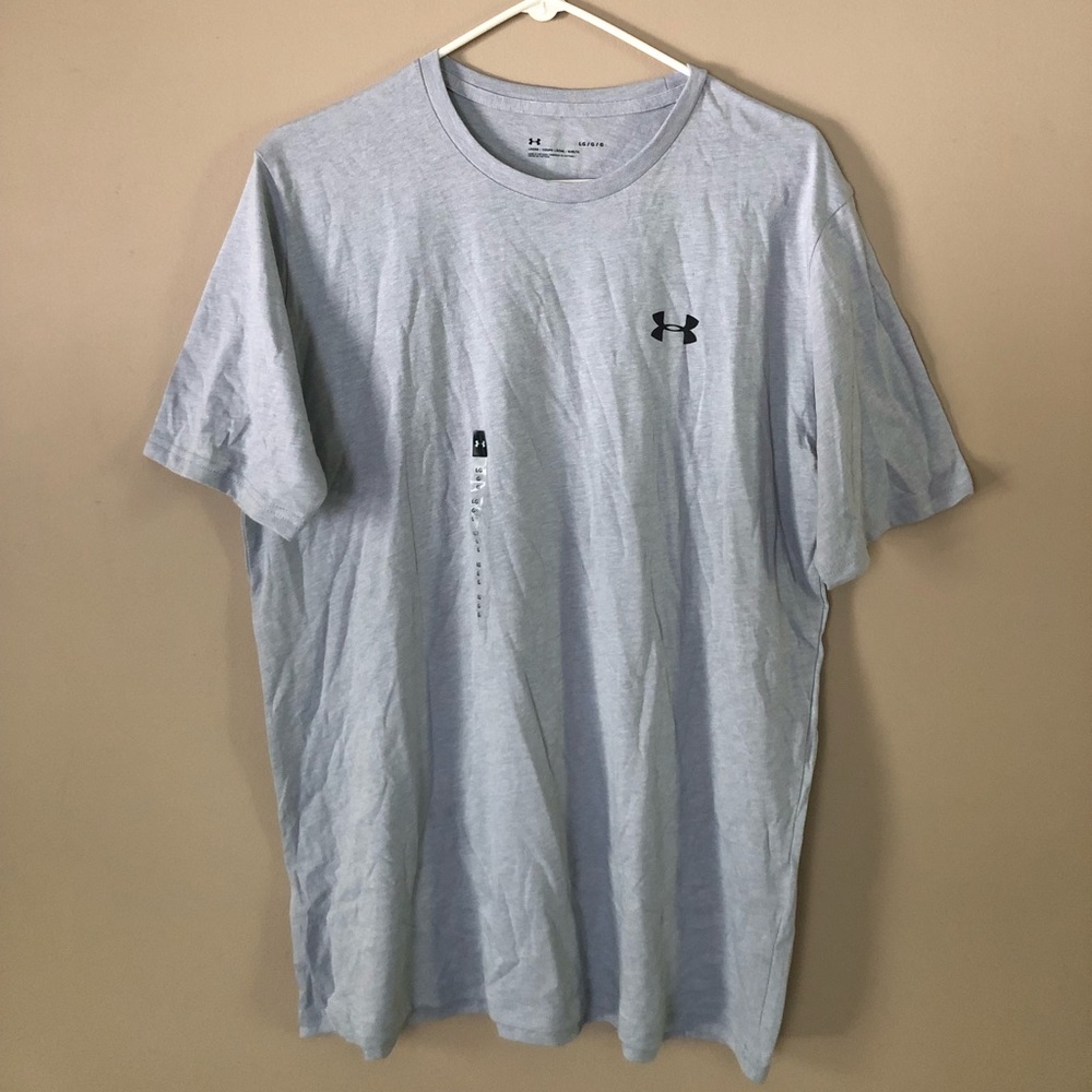 Under Armour T-shirt
